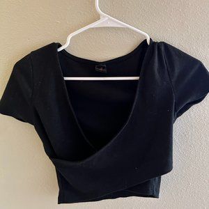 Black Criss-crossed Cropped Top